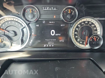 2017 Ram 3500 Laramie Extended Crew Cab Medium Bed - miniatura 12
