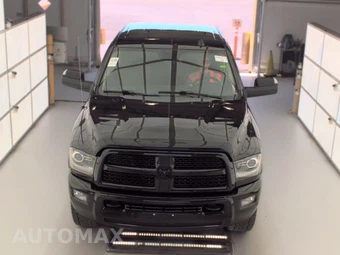 2017 Ram 3500 Laramie Extended Crew Cab Medium Bed - miniatura 2