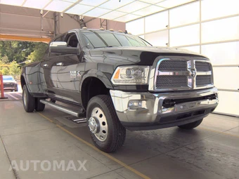 2017 Ram 3500 Laramie Extended Crew Cab Medium Bed DRW - miniatura 3