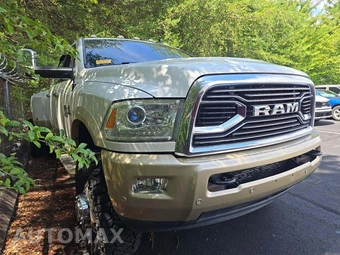2017 Ram 3500 Laramie Longhorn Extended Crew Cab Medium Bed DRW - miniatura 4