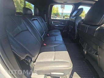 2017 Ram 3500 Limited Extended Crew Cab Medium Bed DRW – miniatura 17