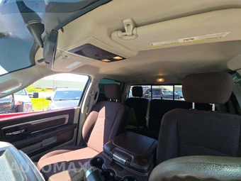 2017 Ram 3500 SLT Crew Cab Medium Bed - miniatura 11