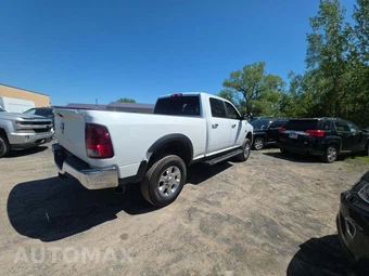 2017 Ram 3500 SLT Crew Cab Medium Bed - miniatura 3