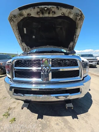 2017 Ram 3500 SLT Crew Cab Medium Bed - miniatura 36