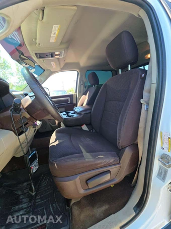 2017 Ram 3500 SLT Crew Cab Medium Bed - miniatura 6