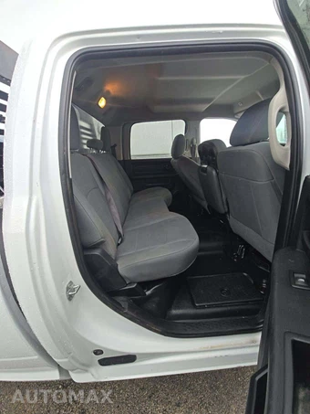 2017 Ram 3500 Tradesman Crew Cab Long Bed - miniatura 16