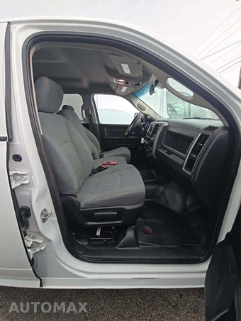 2017 Ram 3500 Tradesman Crew Cab Long Bed - miniatura 18