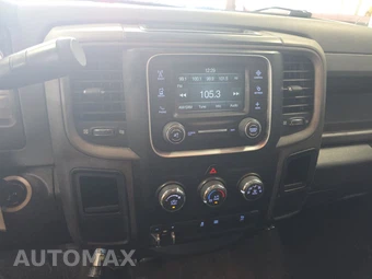 2017 Ram 3500 Tradesman Crew Cab Long Bed DRW - miniatura 11