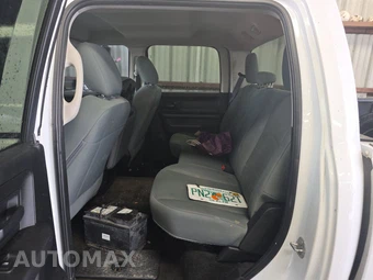 2017 Ram 3500 Tradesman Crew Cab Long Bed DRW - miniatura 13