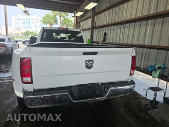 2017 Ram 3500 Tradesman Crew Cab Long Bed DRW - miniatura 5