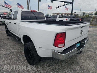 2017 Ram 3500 Tradesman Crew Cab Long Bed DRW - miniatura 2