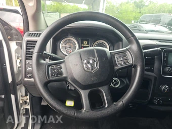 2017 Ram 3500 Tradesman Crew Cab Medium Bed - miniatura 10