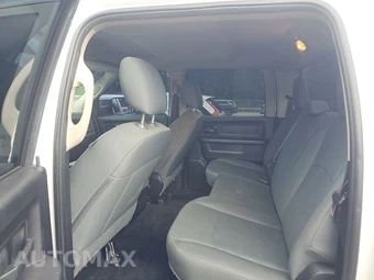 2017 Ram 3500 Tradesman Crew Cab Medium Bed - miniatura 13