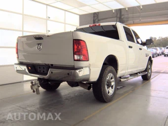 2017 Ram 3500 Tradesman Crew Cab Medium Bed - miniatura 4