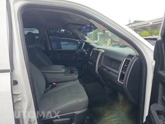 2017 Ram 3500 Tradesman Crew Cab Medium Bed - miniatura 8