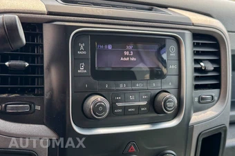 2017 Ram 3500 Tradesman Crew Cab Medium Bed - miniatura 28