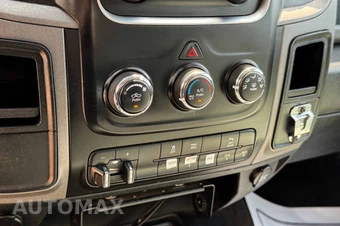 2017 Ram 3500 Tradesman Crew Cab Medium Bed - miniatura 30