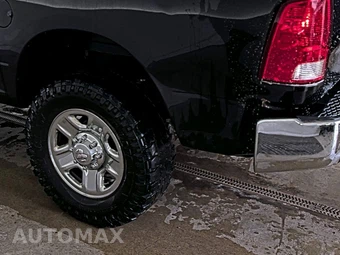 2017 Ram 3500 Tradesman Crew Cab Medium Bed - miniatura 11