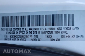 2017 Ram 3500 Tradesman Crew Cab Medium Bed - miniatura 17