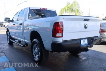 2017 Ram 3500 Tradesman Crew Cab Medium Bed - miniatura 3