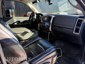 2017 Ram 4500 Cab Chassis SLT Regular Cab DRW - miniatura 17