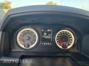 2017 Ram 5500 Cab Chassis SLT Crew Cab DRW - miniatura 11