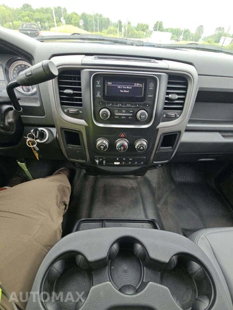 2017 Ram 5500 Cab Chassis Tradesman Crew Cab DRW - miniatura 7