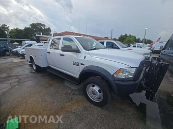 2017 Ram 5500 Cab Chassis Tradesman Crew Cab DRW – miniatura 4