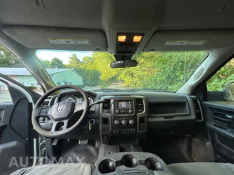 2017 Ram 5500 Cab Chassis Tradesman Crew Cab DRW - miniatura 13