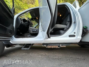 2017 Ram 5500 Cab Chassis Tradesman Crew Cab DRW - miniatura 14