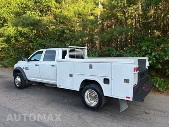 2017 Ram 5500 Cab Chassis Tradesman Crew Cab DRW - miniatura 5