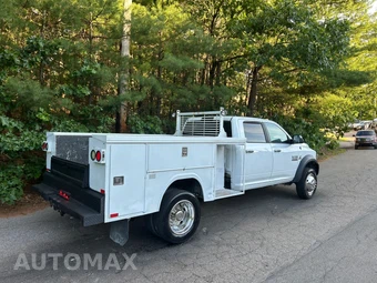 2017 Ram 5500 Cab Chassis Tradesman Crew Cab DRW - miniatura 6