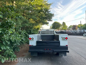 2017 Ram 5500 Cab Chassis Tradesman Crew Cab DRW - miniatura 8