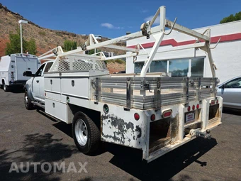2017 Ram 5500 Cab Chassis Tradesman Crew Cab DRW – miniatura 2