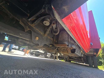 2017 Ram 5500 Cab Chassis Tradesman Regular Cab DRW – miniatura 6