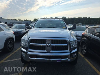 2017 Ram 5500 Cab Chassis Tradesman Regular Cab DRW - miniatura 2