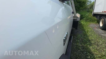 2017 Ram 5500 Cab Chassis Tradesman Regular Cab DRW - miniatura 22