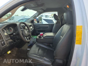 2017 Ram 5500 Cab Chassis Tradesman Regular Cab DRW - miniatura 7