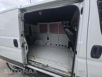 2017 Ram ProMaster 1500 Cargo Van Low Roof 136.0" WB - miniatura 16