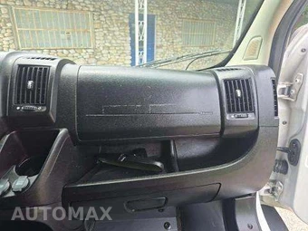 2017 Ram ProMaster 1500 Cargo Van Low Roof 136.0" WB - miniatura 19