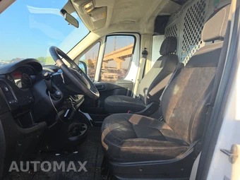 2017 Ram ProMaster 1500 Cargo Van Low Roof 136.0" WB – miniatura 7