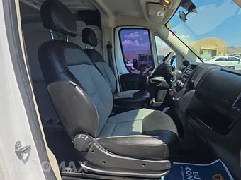 2017 Ram ProMaster 1500 Cargo Van Low Roof 136.0" WB - miniatura 8