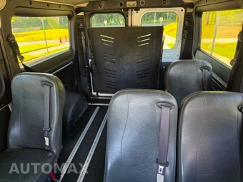 2017 Ram ProMaster 1500 Cargo Van Low Roof 136.0" WB - miniatura 12