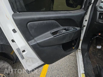 2017 Ram ProMaster City Cargo Van Tradesman 122.4" WB – miniatura 9