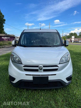 2017 Ram ProMaster City Cargo Van Tradesman SLT 122.4" WB - miniatura 2