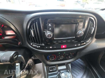 2017 Ram ProMaster City Cargo Van Tradesman SLT 122.4" WB - miniatura 10