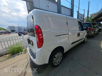 2017 Ram ProMaster City Cargo Van Tradesman SLT 122.4" WB - miniatura 3