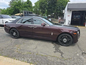 2017 Rolls-Royce Ghost - miniatura 4