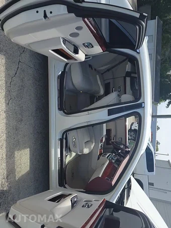2017 Rolls-Royce Ghost – miniatura 24