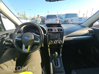 2017 Subaru Forester 2.0XT Premium – miniatura 11